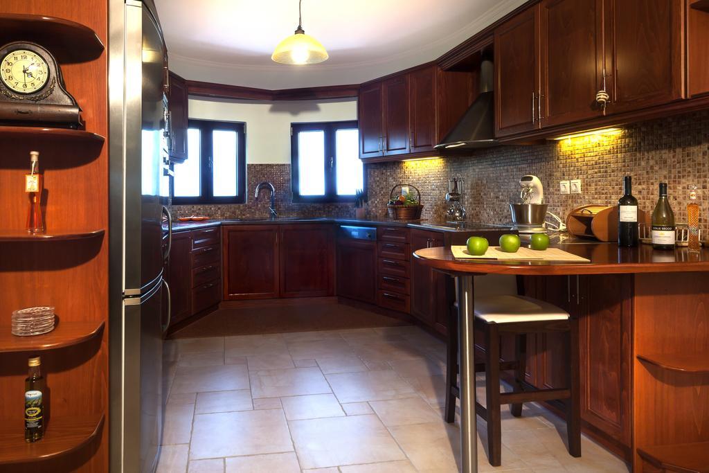 Infinity Villa Kato Pavliana 外观 照片