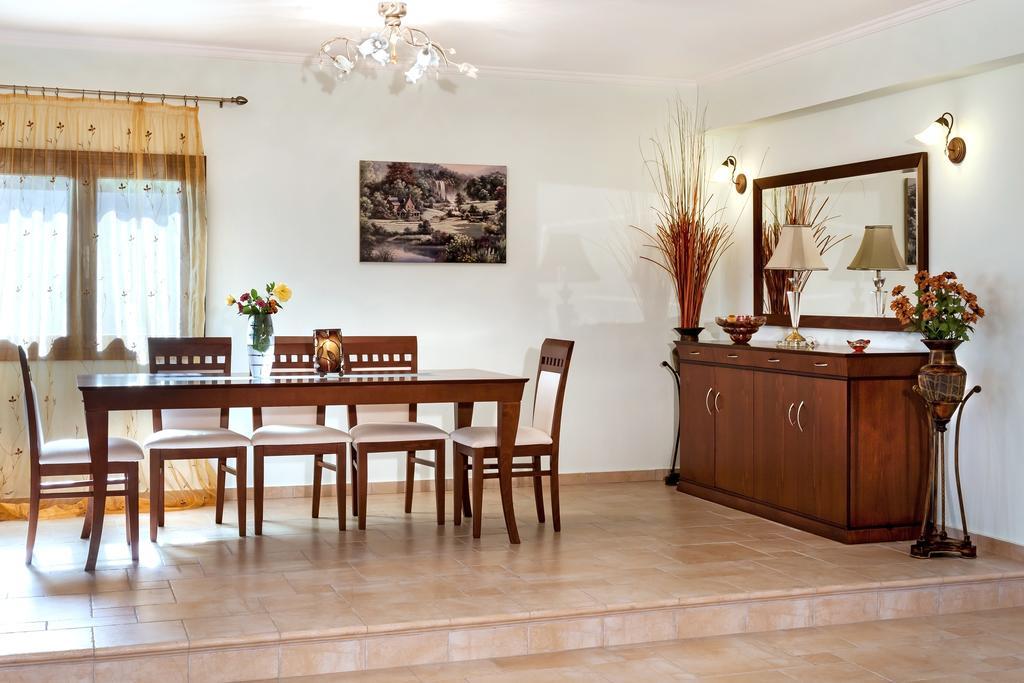 Infinity Villa Kato Pavliana 外观 照片